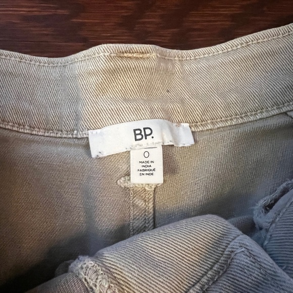 Women’s BP. size 0 Tan Denim Jean Shorts - Picture 2 of 5